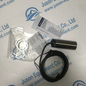 Schneider proximity switch XSA-V11801