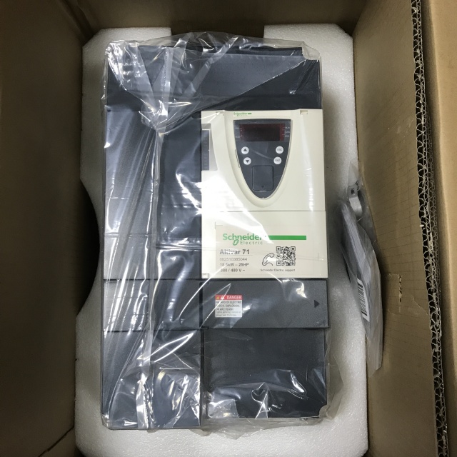Schneider frequency converter ATV71HD18N4Z