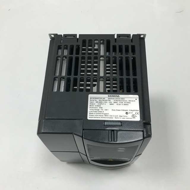 SIEMENS Frequency Converter 6SE6440-2AD24-0BA1