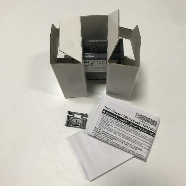 Schneider Programmable logic device PLC TM171OFM22R